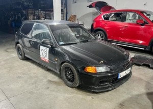 Honda Civic - stylizacja wyścigówki