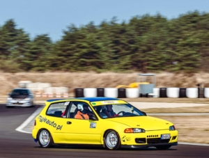 Honda Civic - stylizacja wyścigówki