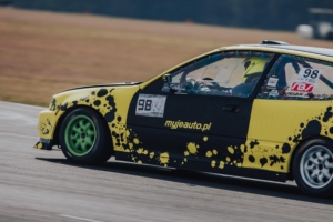Honda Civic - stylizacja wyścigówki