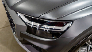 Audi Q8 - mrożenie lakieru za pomocą folii ppf
